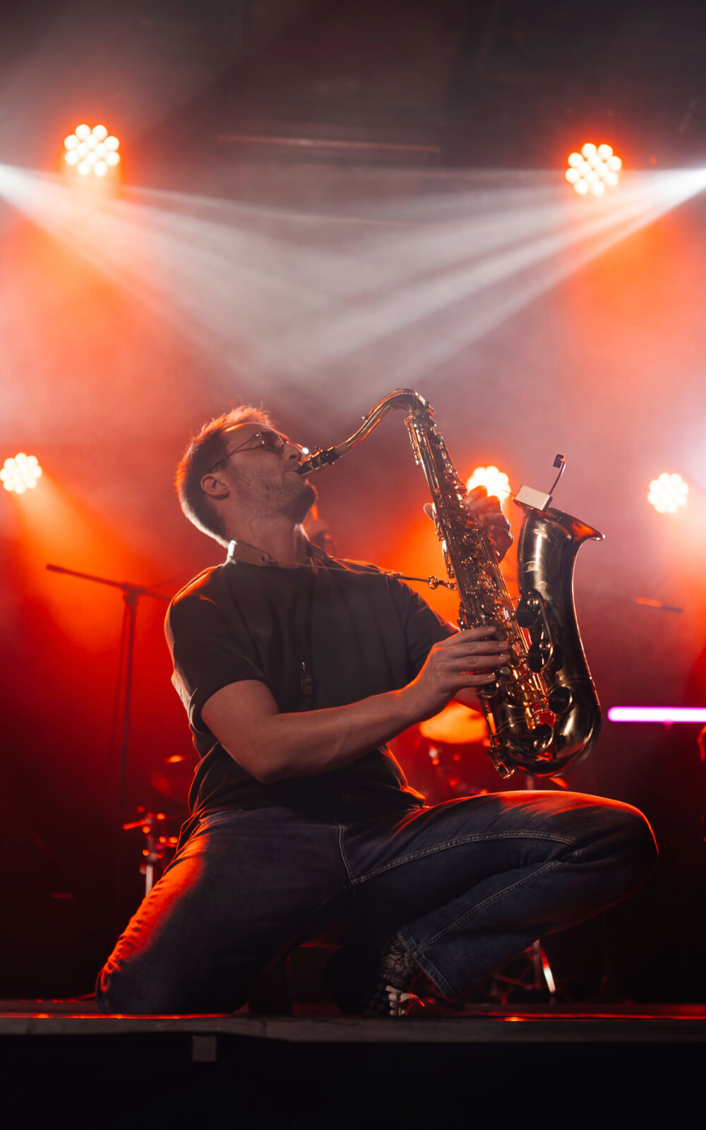 Incredible Saxophone Perform