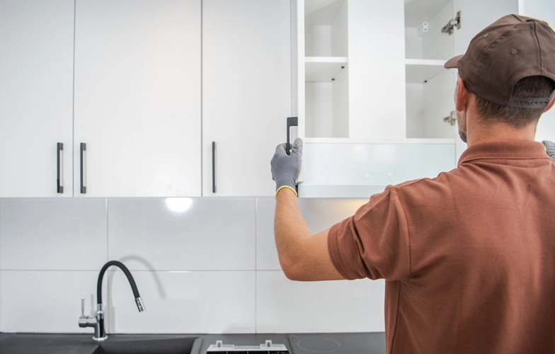 kitchen cupboard installation