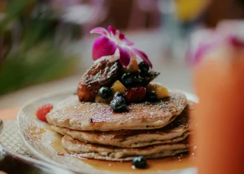 Pancakes with berries