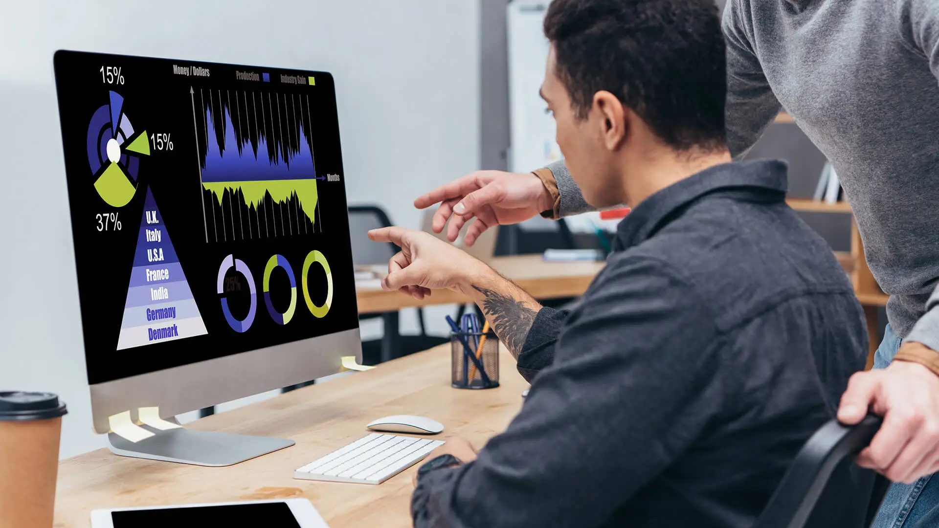 people analyze data for business decisions