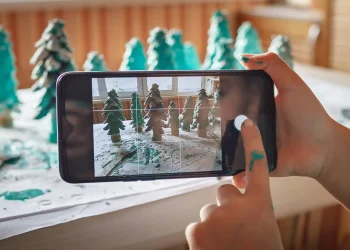ar shopping hit all of mainstream retail