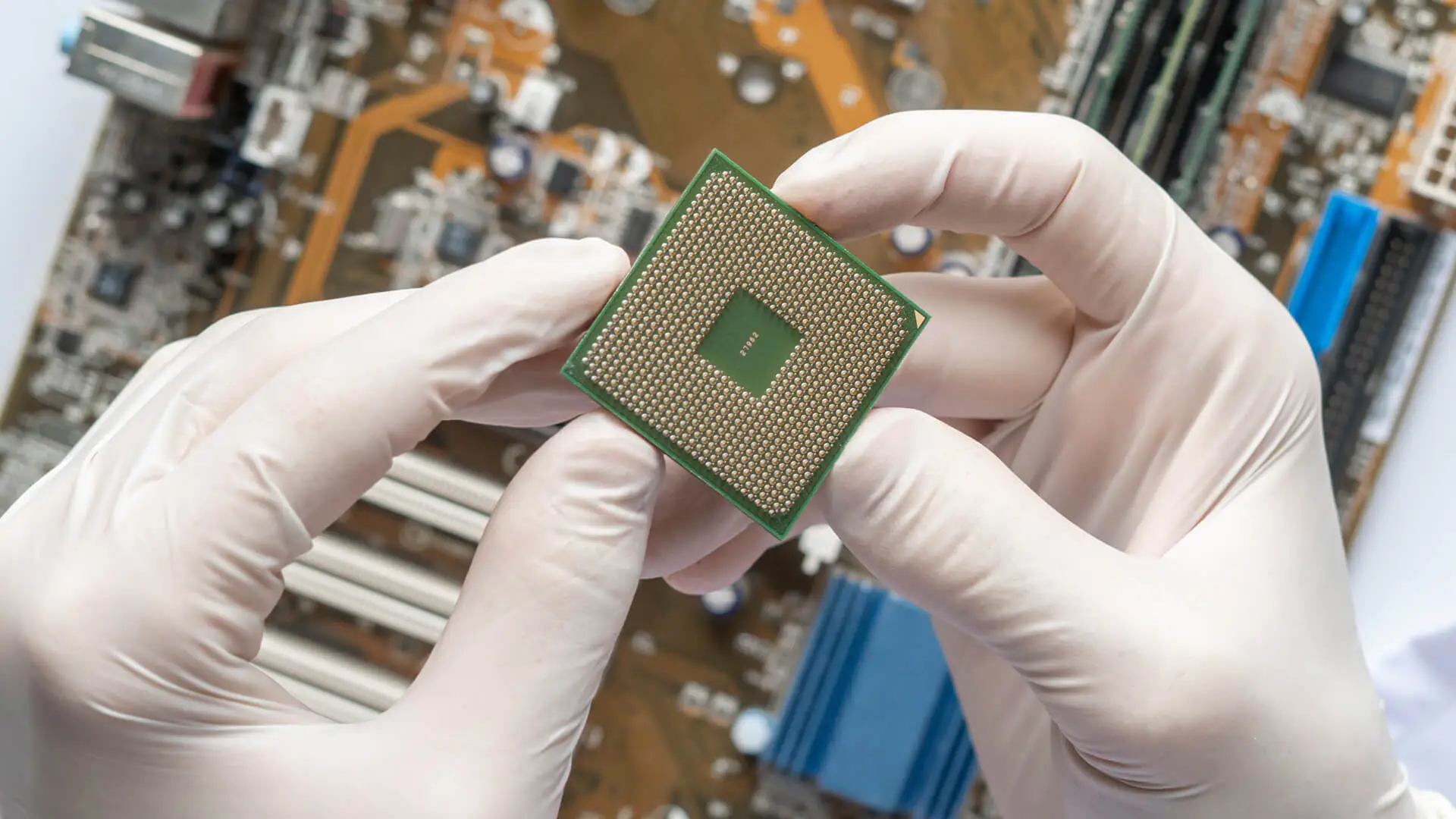 googles willow chip achieves key milestone in quantum error correction